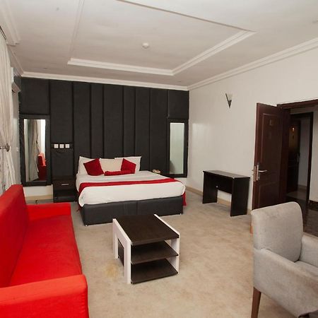 Grand Palazzo Hotel Gwarimpa Abuja Exterior foto